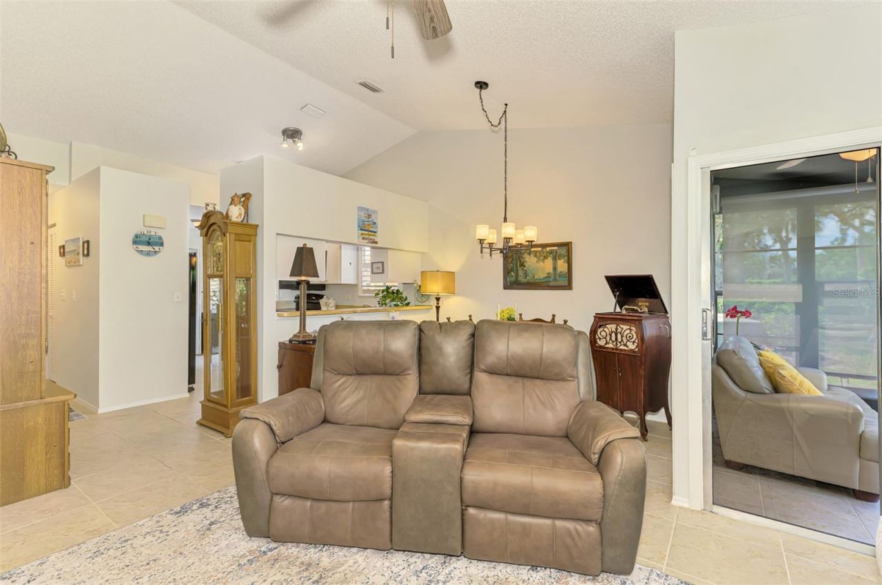 3008 Sail Pointe Circle, Unit 2C, Venice, FL 34293 Photo