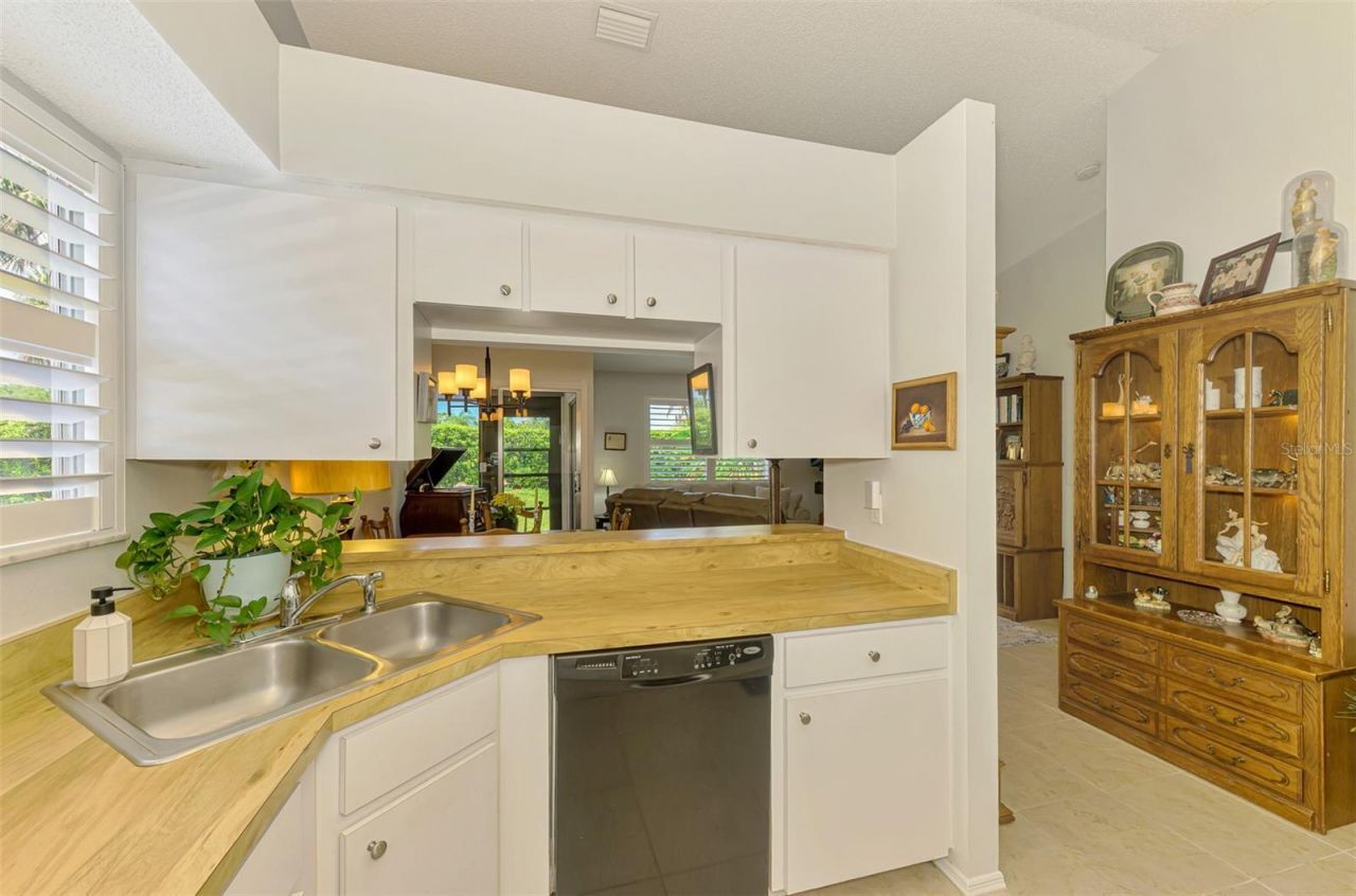 3008 Sail Pointe Circle, Unit 2C, Venice, FL 34293 Photo