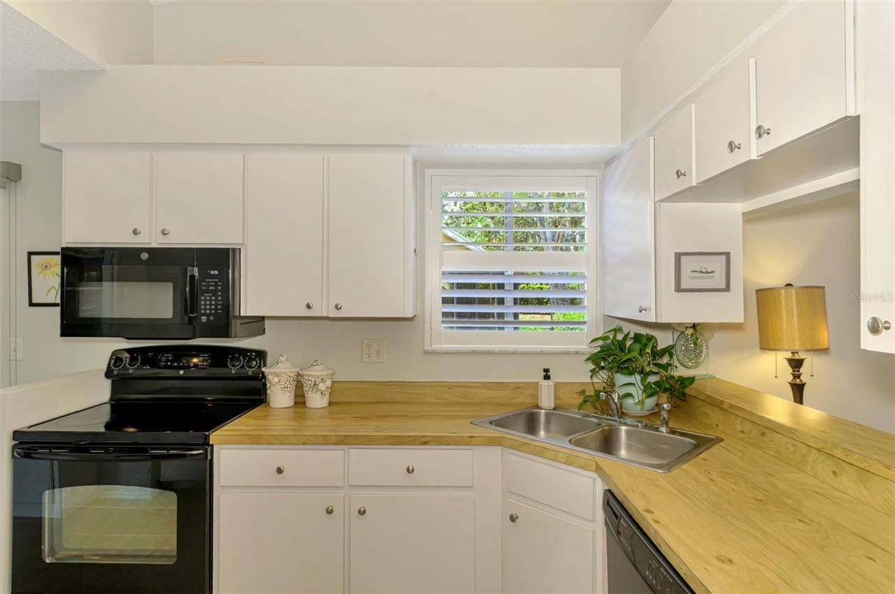 3008 Sail Pointe Circle, Unit 2C, Venice, FL 34293 Photo