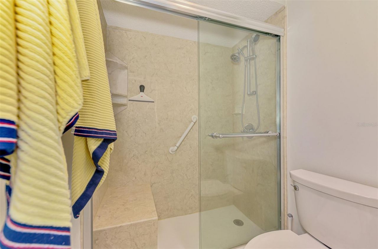 3008 Sail Pointe Circle, Unit 2C, Venice, FL 34293 Photo