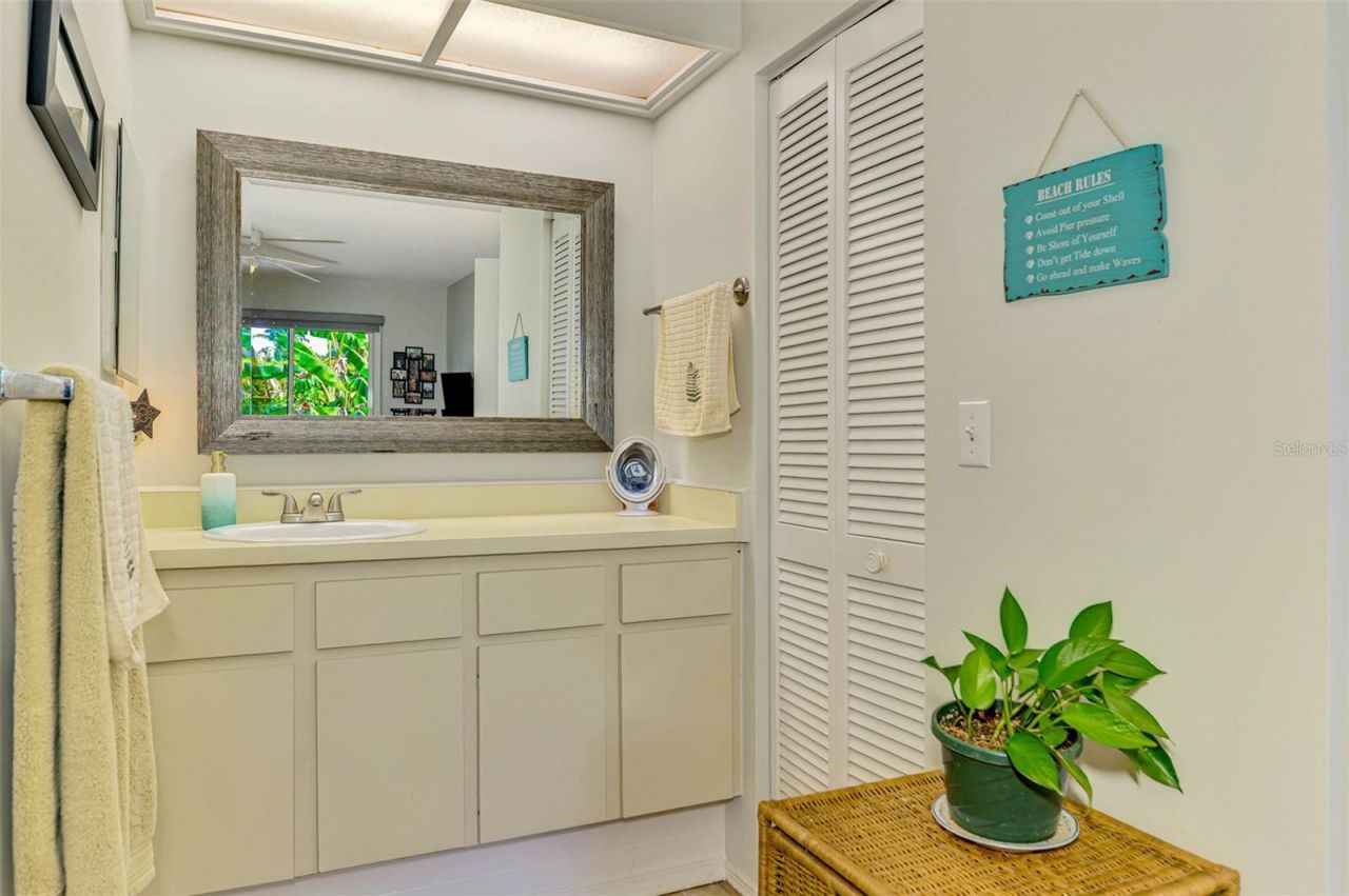 3008 Sail Pointe Circle, Unit 2C, Venice, FL 34293 Photo