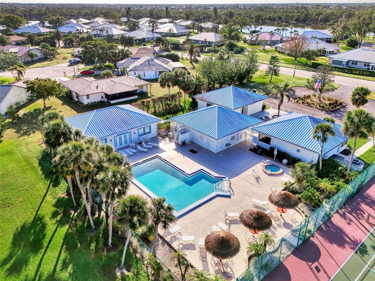 3008 Sail Pointe Circle, Unit 2C, Venice, FL 34293 Photo