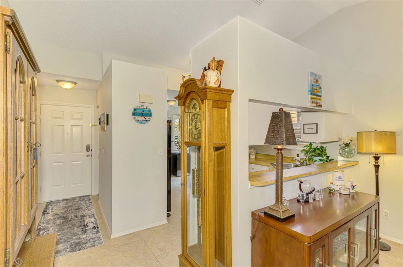 3008 Sail Pointe Circle, Unit 2C, Venice, FL 34293 Photo