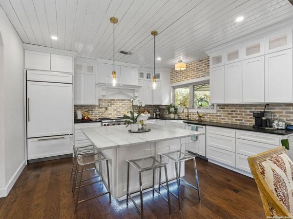 22050 Hanging Oak, San Antonio, TX 78266