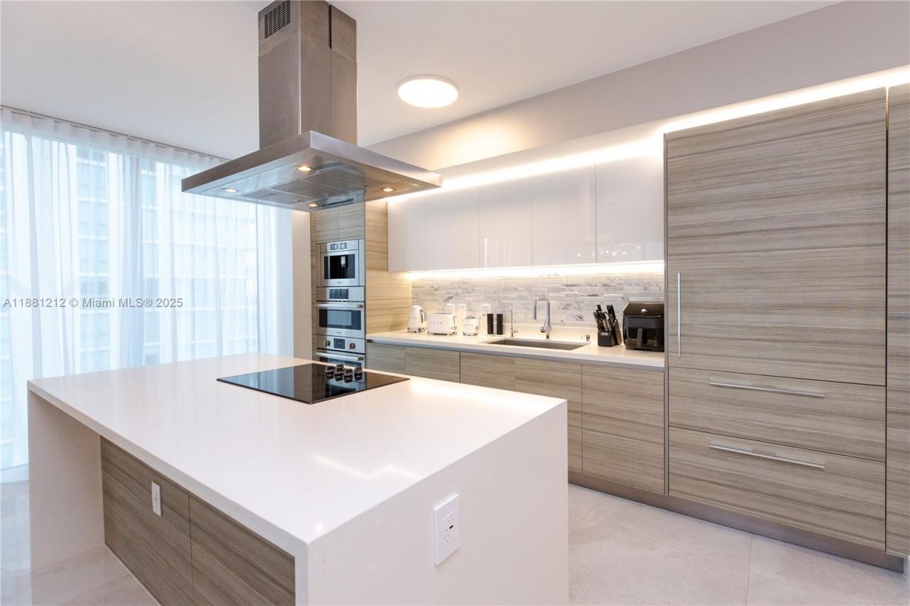 300 Sunny Isles Blvd, Unit 4-1508, Sunny Isles Beach, FL 33160 Photo