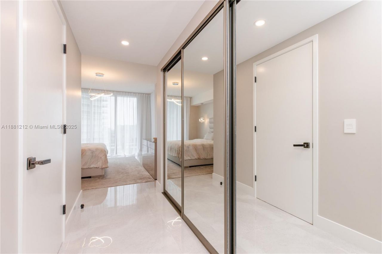 300 Sunny Isles Blvd, Unit 4-1508, Sunny Isles Beach, FL 33160 Photo