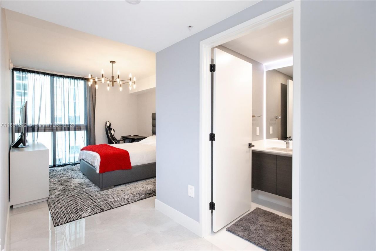 300 Sunny Isles Blvd, Unit 4-1508, Sunny Isles Beach, FL 33160 Photo