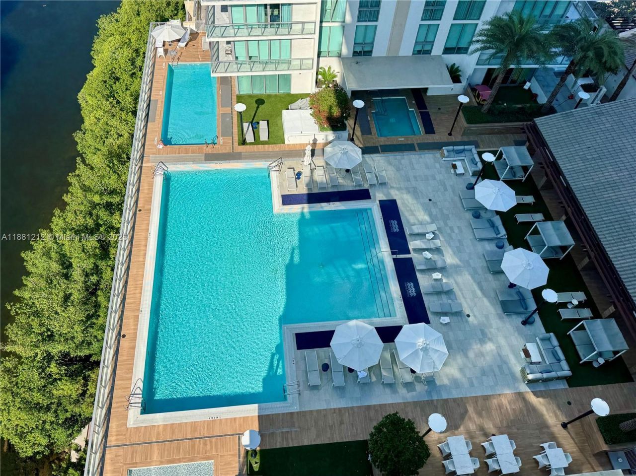 300 Sunny Isles Blvd, Unit 4-1508, Sunny Isles Beach, FL 33160 Photo