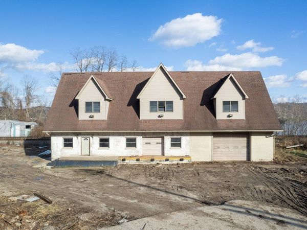 621 W 2nd Street, Maysville, KY 41056