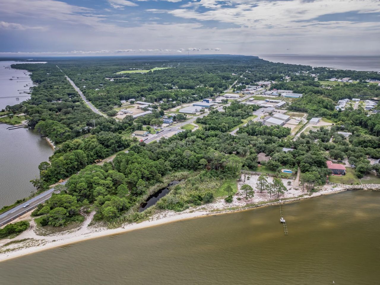 17 S Bayshore Drive, East Point, FL 32328 Photo