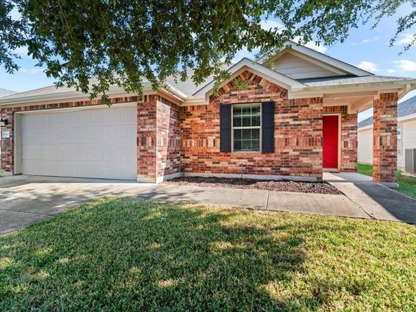 18420 Cloudmore LN, Elgin, TX 78621
