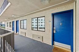 200 76th Ave. N photo 4