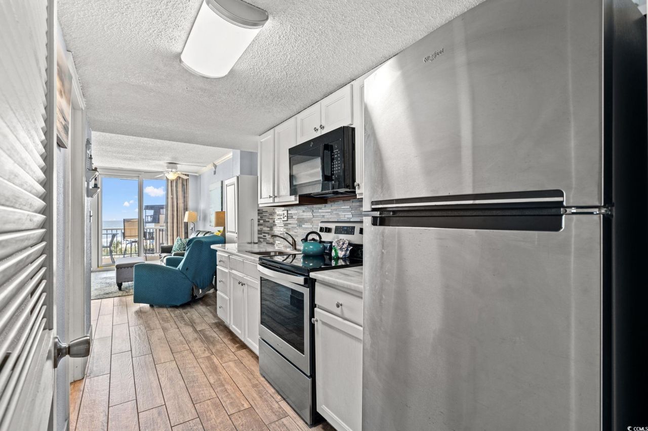 200 76th Ave. N Photo 8