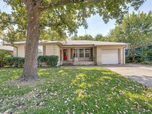 1706 W College Street, Sherman, TX 75092