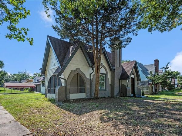 2321 E Meyer Boulevard, Kansas City, MO 64132