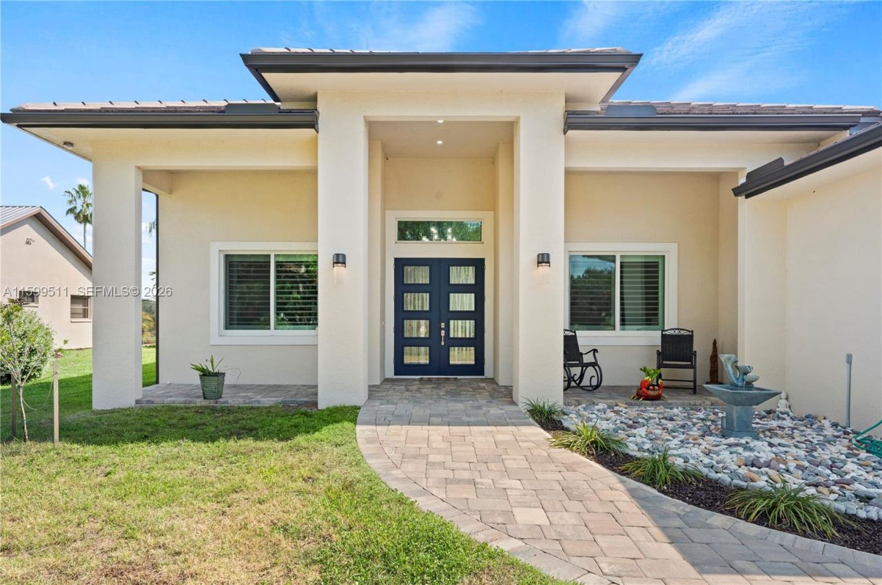 1311 Riverbend Drive, La Belle, FL 33935 Photo