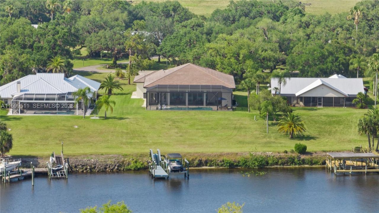 1311 Riverbend Drive, La Belle, FL 33935 Photo