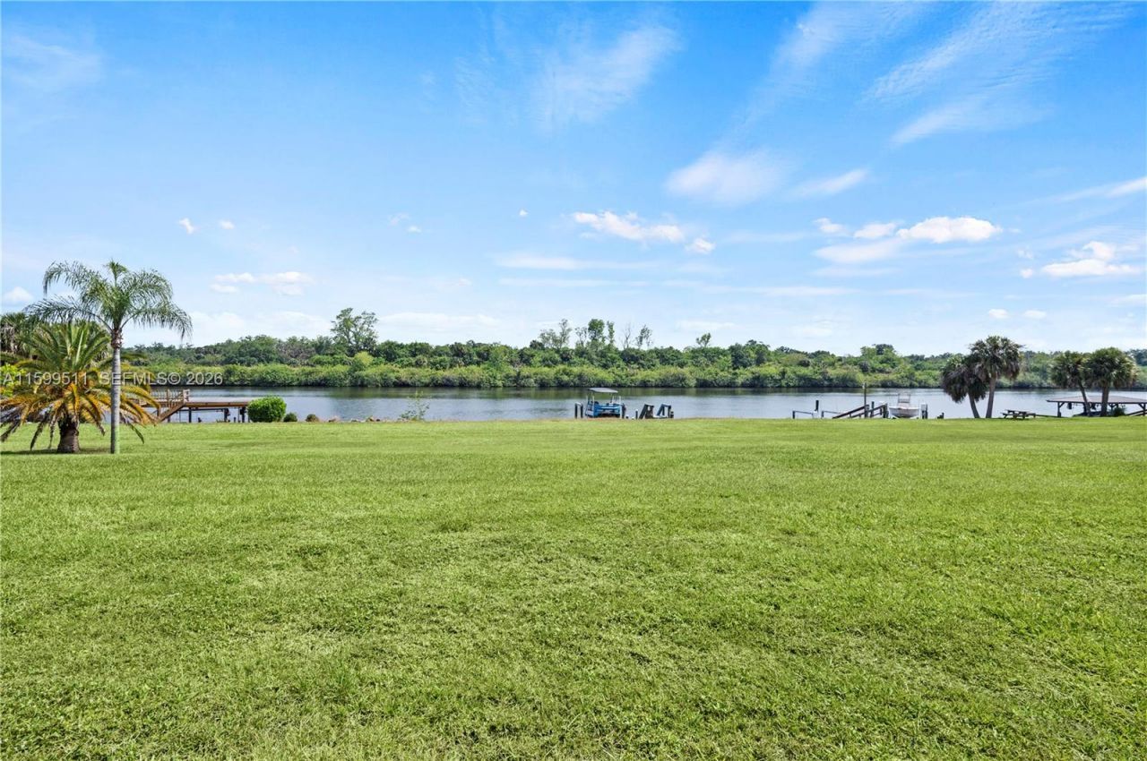 1311 Riverbend Drive, La Belle, FL 33935 Photo