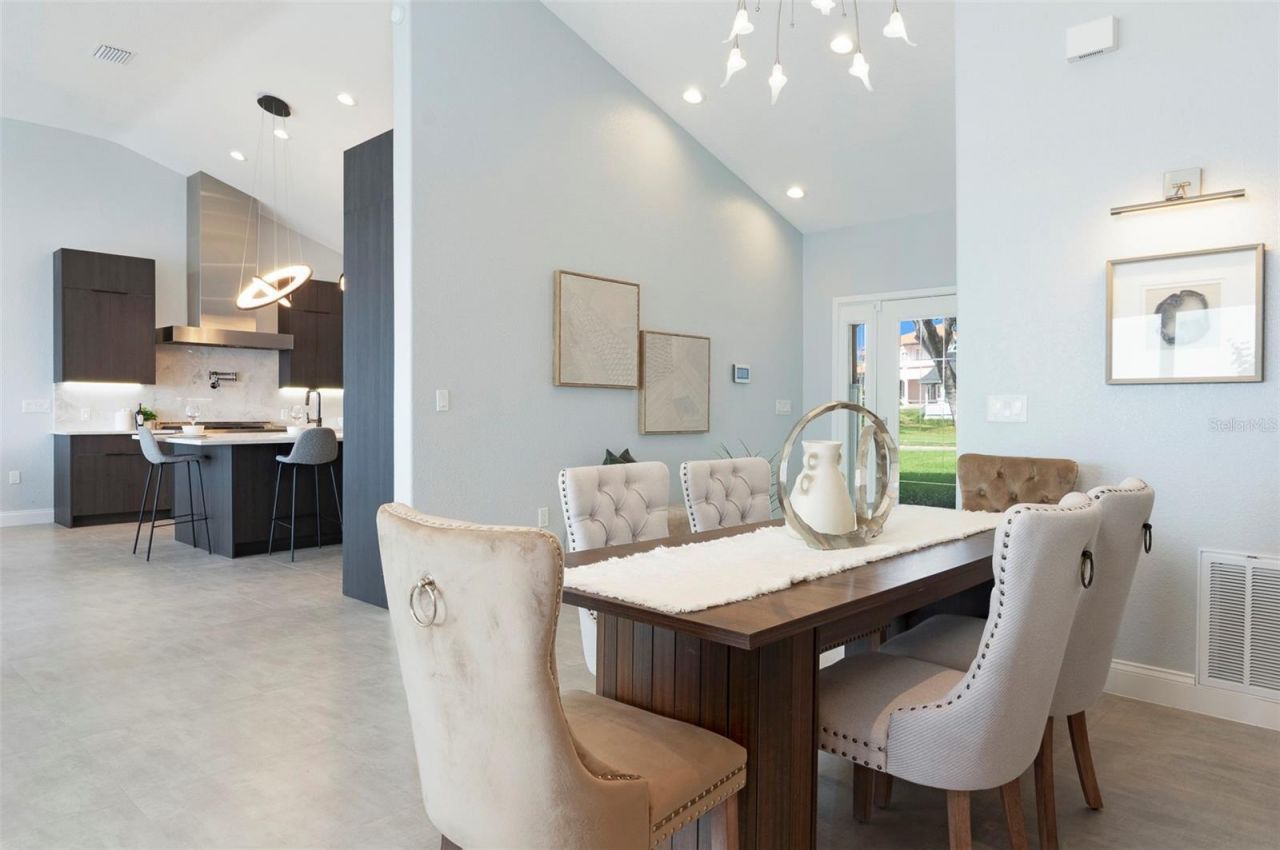 8400 35th Avenue N, Saint Petersburg, FL 33710 Photo