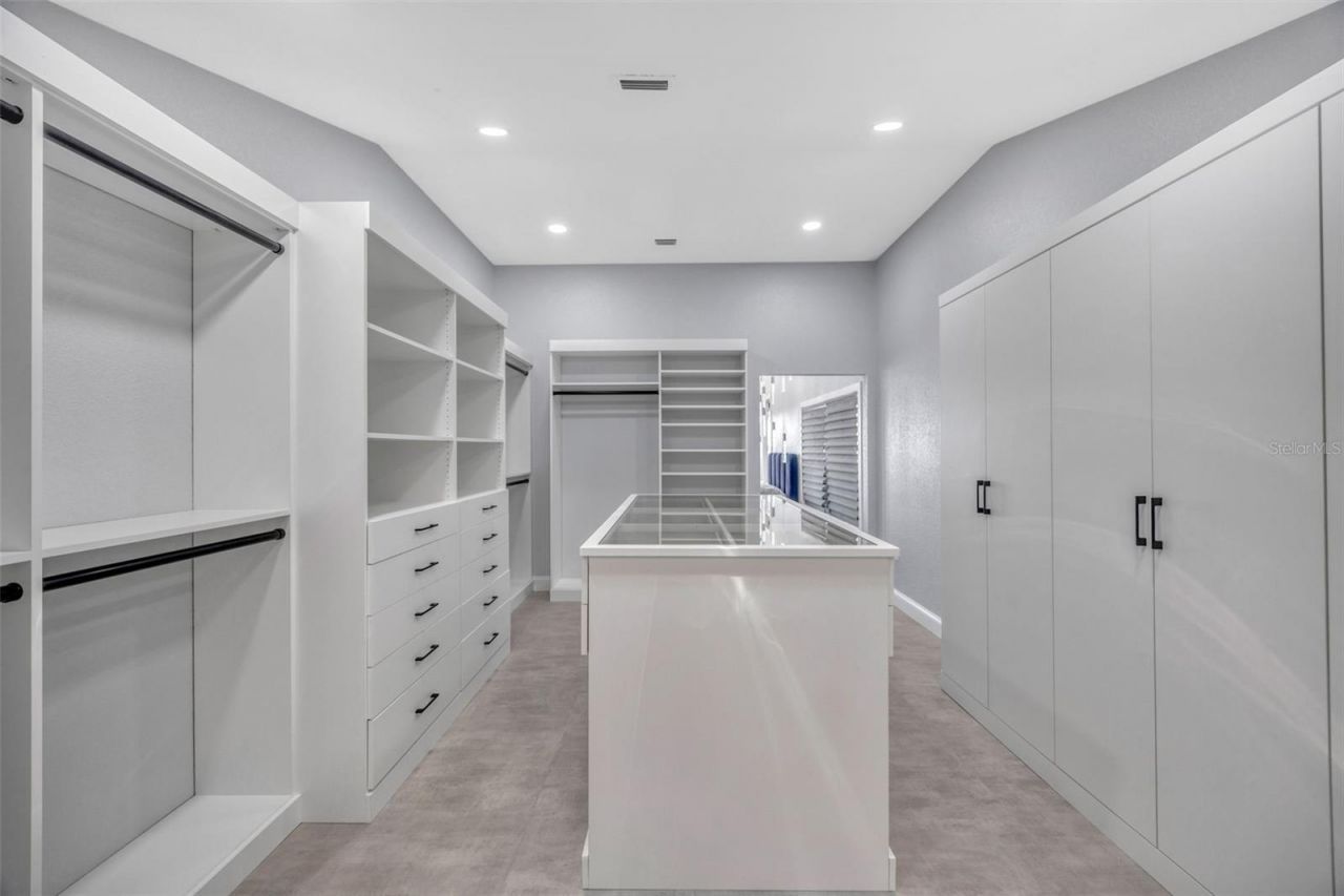 8400 35th Avenue N, Saint Petersburg, FL 33710 Photo