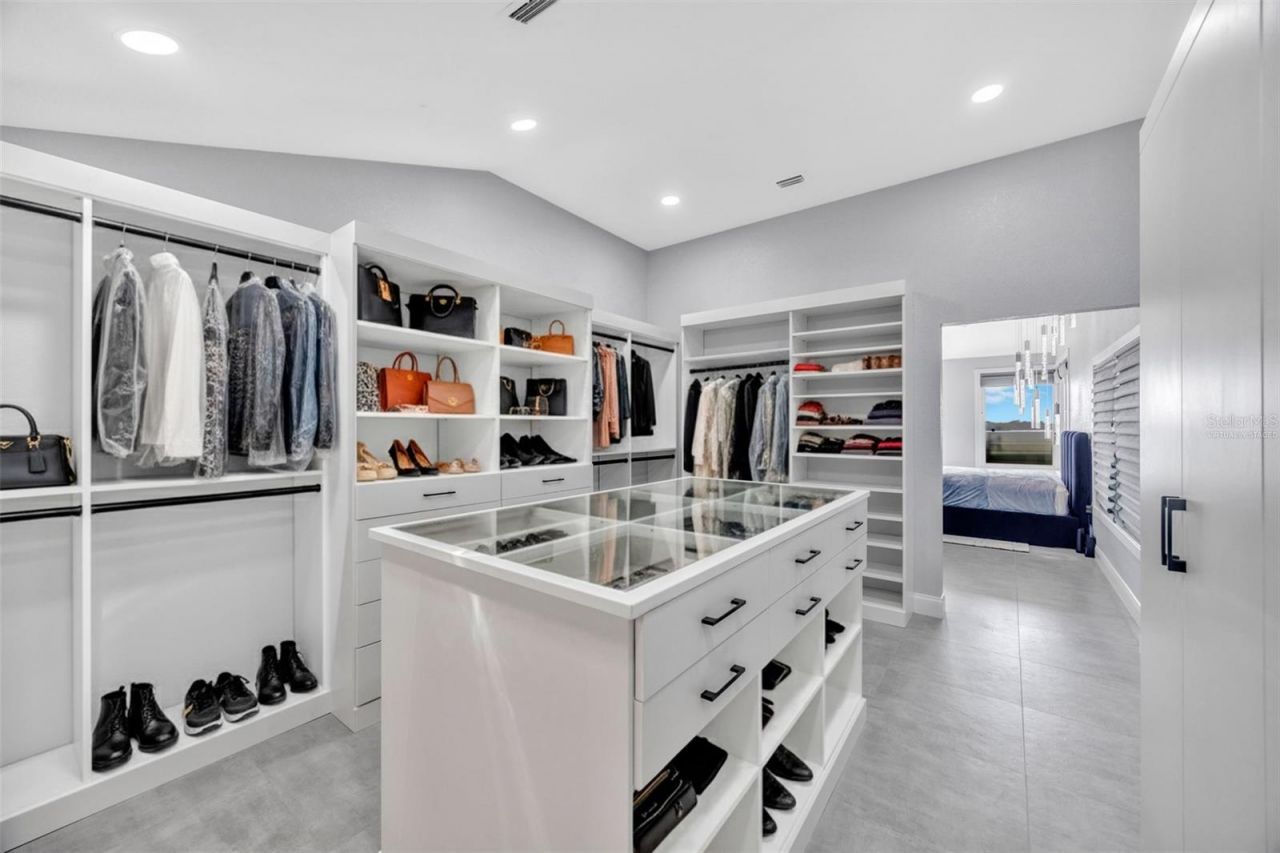 8400 35th Avenue N, Saint Petersburg, FL 33710 Photo