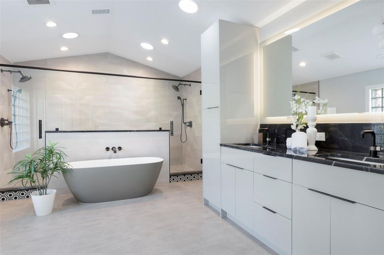 8400 35th Avenue N, Saint Petersburg, FL 33710 Photo