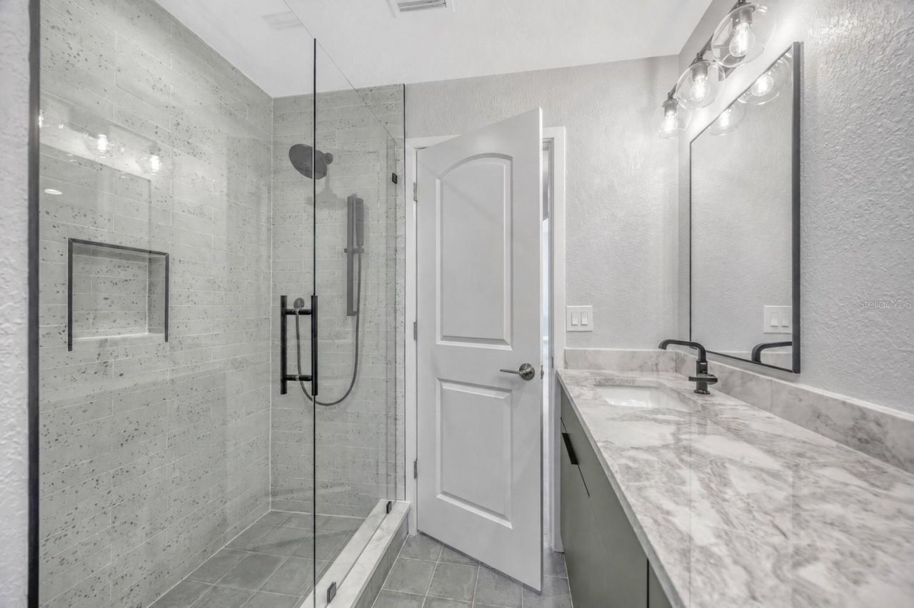 8400 35th Avenue N, Saint Petersburg, FL 33710 Photo