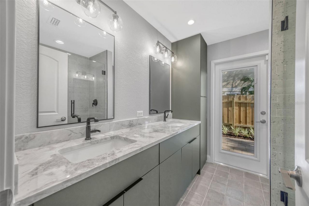 8400 35th Avenue N, Saint Petersburg, FL 33710 Photo