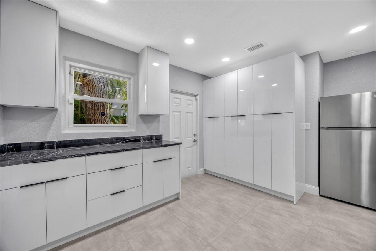 8400 35th Avenue N, Saint Petersburg, FL 33710 Photo