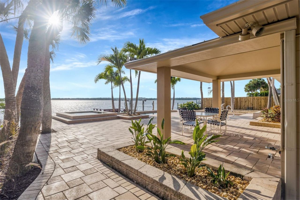 8400 35th Avenue N, Saint Petersburg, FL 33710 Photo