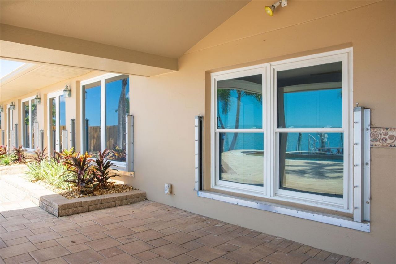 8400 35th Avenue N, Saint Petersburg, FL 33710 Photo