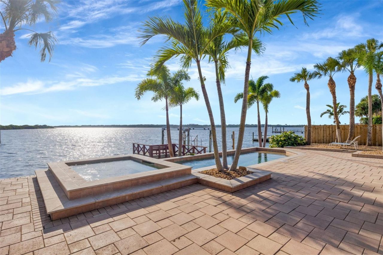 8400 35th Avenue N, Saint Petersburg, FL 33710 Photo