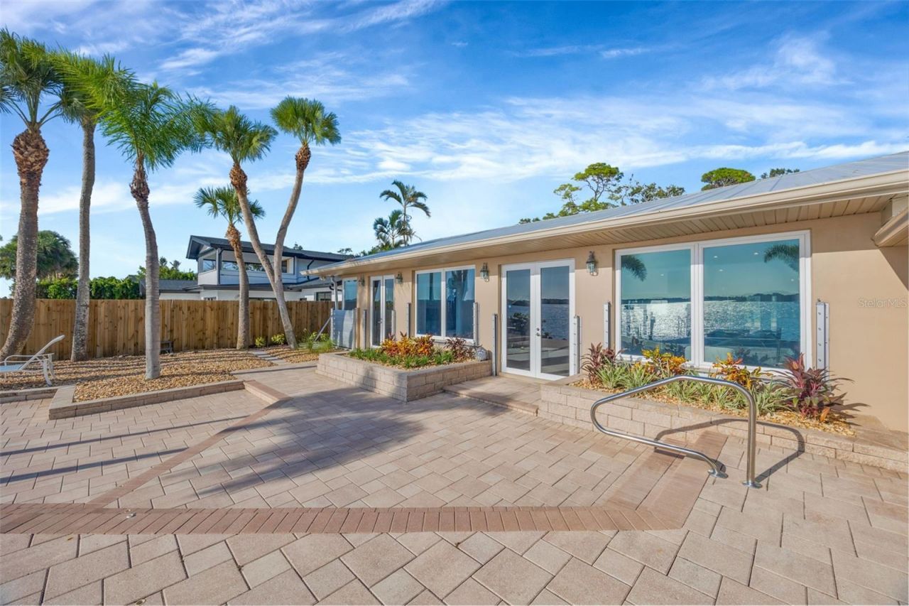 8400 35th Avenue N, Saint Petersburg, FL 33710 Photo