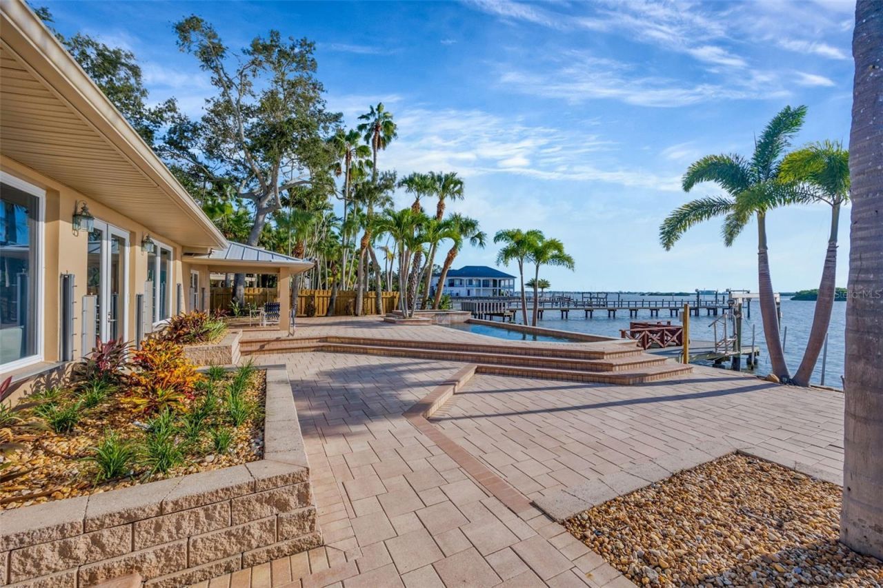 8400 35th Avenue N, Saint Petersburg, FL 33710 Photo