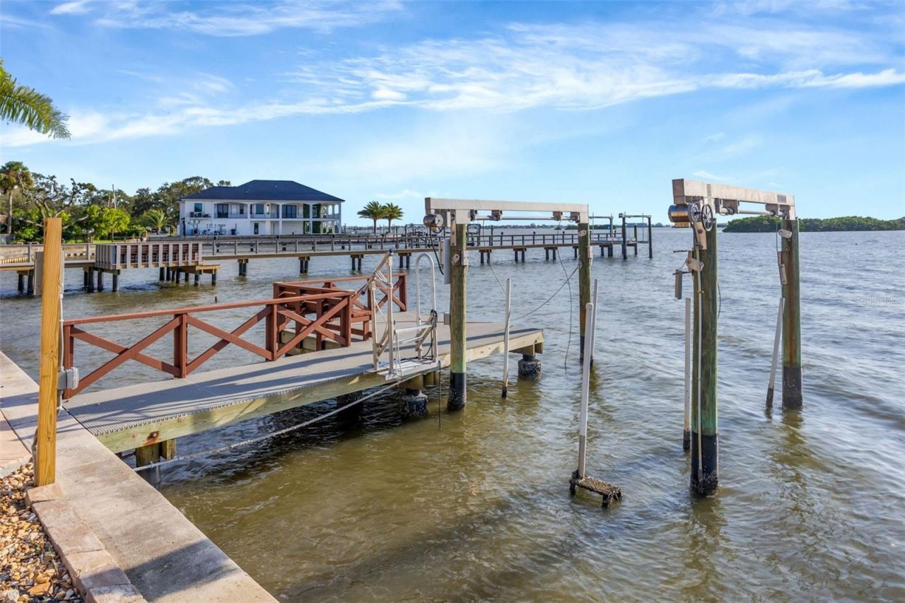 8400 35th Avenue N, Saint Petersburg, FL 33710 Photo