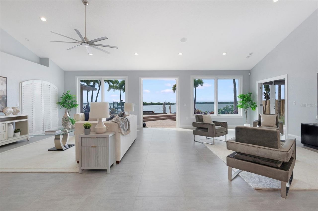 8400 35th Avenue N, Saint Petersburg, FL 33710 Photo