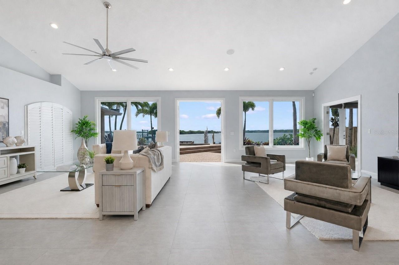 8400 35th Avenue N, Saint Petersburg, FL 33710 Photo