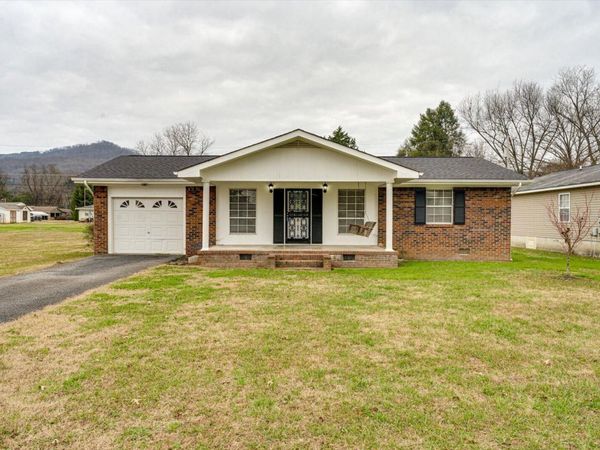1101 Betsy Pack Drive, Jasper, TN 37347
