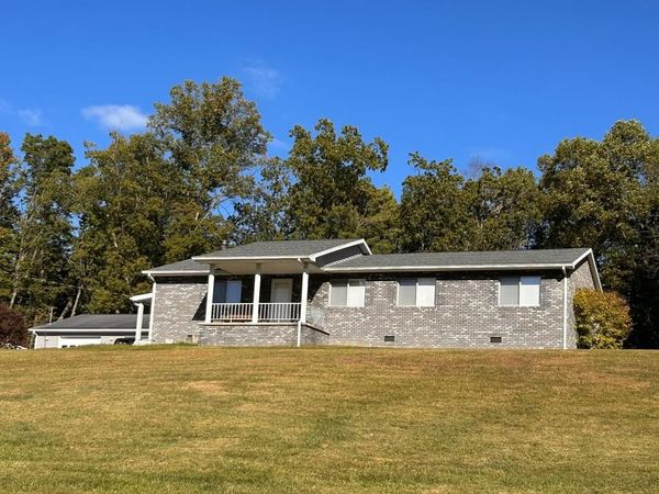 416 Austin St, FAYETTEVILLE, WV 25840