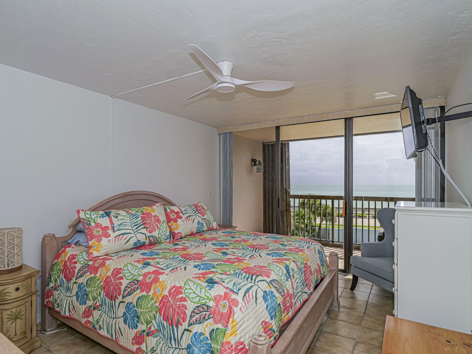 4141 Ocean Drive, Unit 403, Vero Beach, FL 32963 Photo