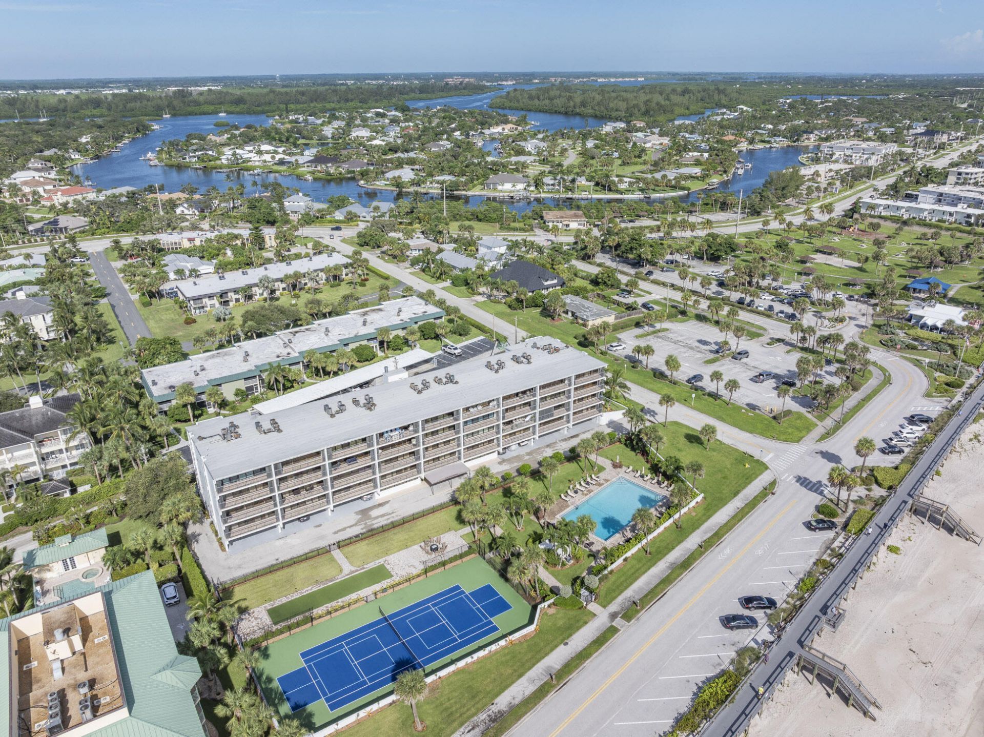 4141 Ocean Drive, Unit 403, Vero Beach, FL 32963 Photo
