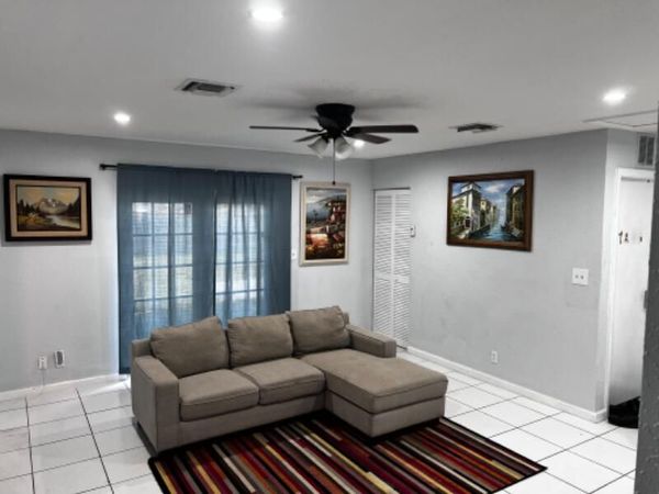 548 NW 2nd Way, Unit A5, Deerfield Beach, FL 33441