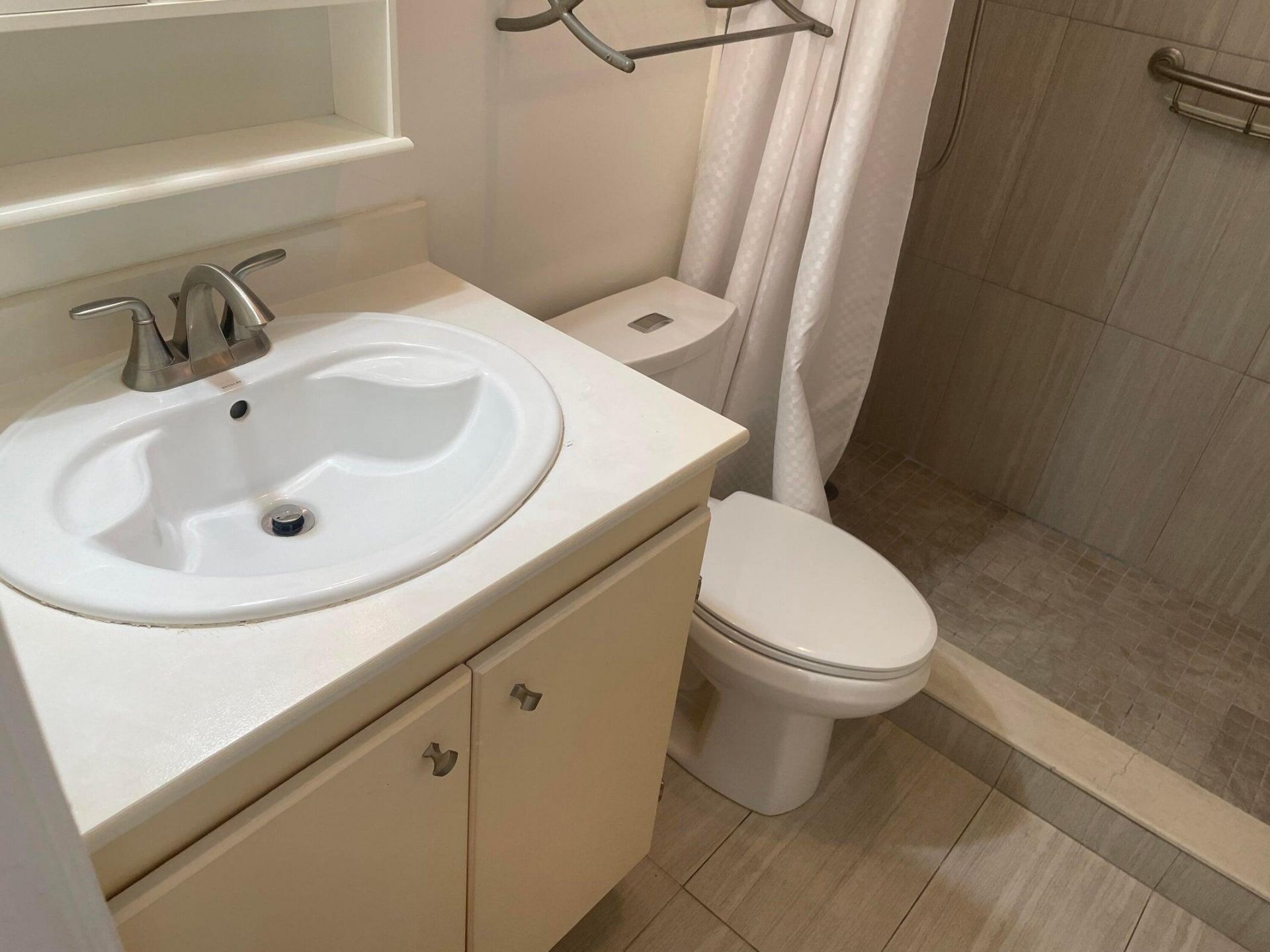 100 Village Green Circle E, Unit 312, Palm Springs, FL 33461 Photo