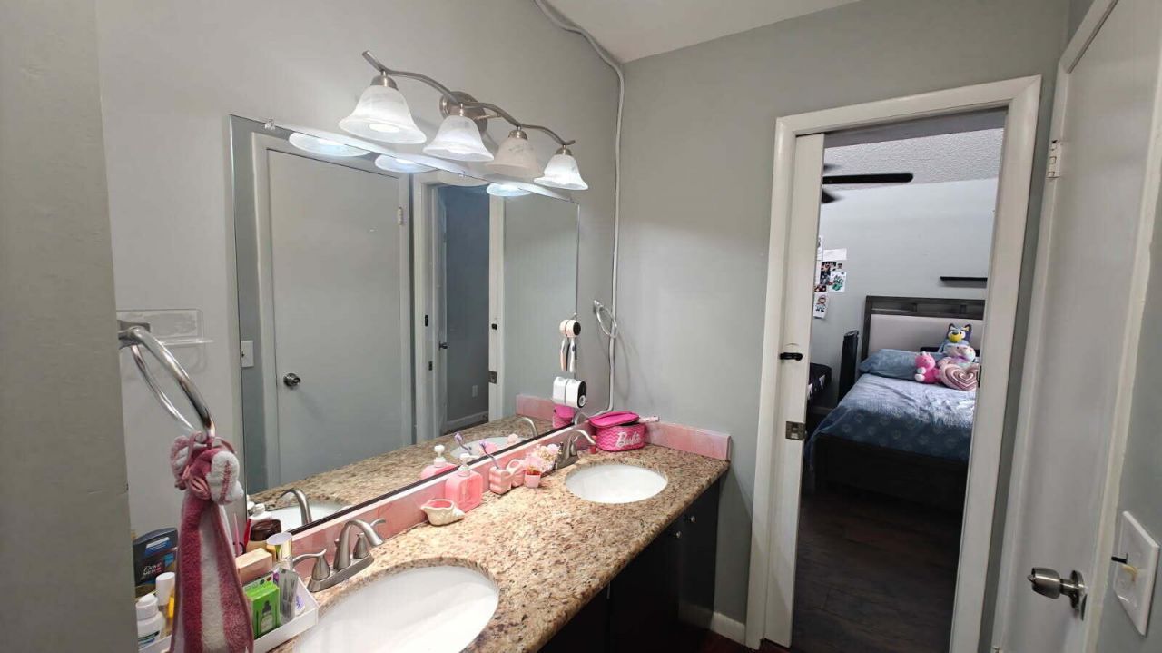 1100 SE Mitchell Avenue, Unit 401, Port Saint Lucie, FL 34952 Photo