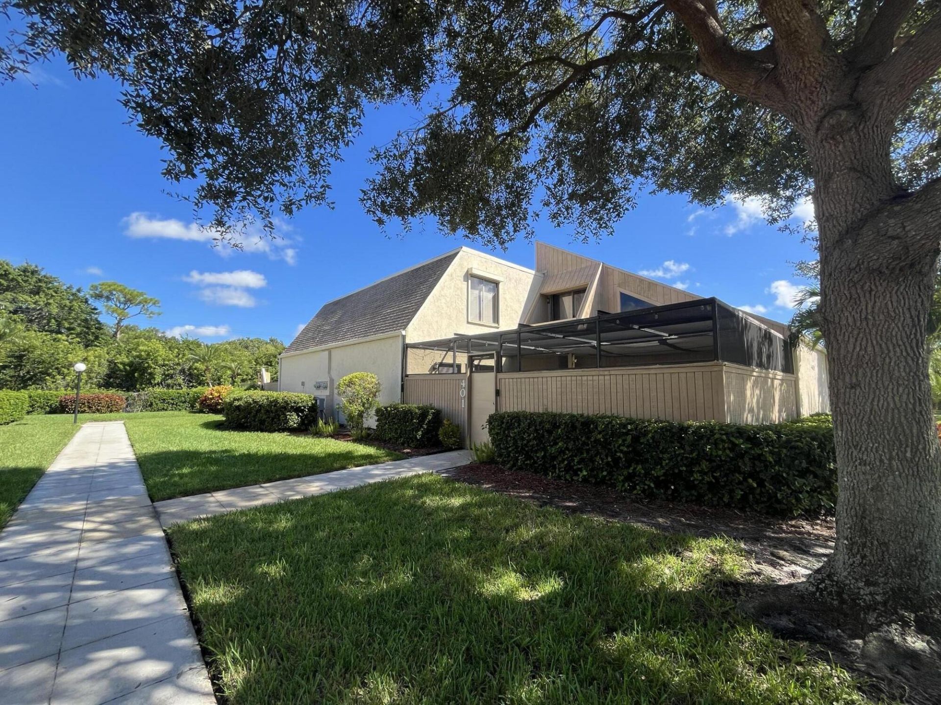 1100 SE Mitchell Avenue, Unit 401, Port Saint Lucie, FL 34952 Photo