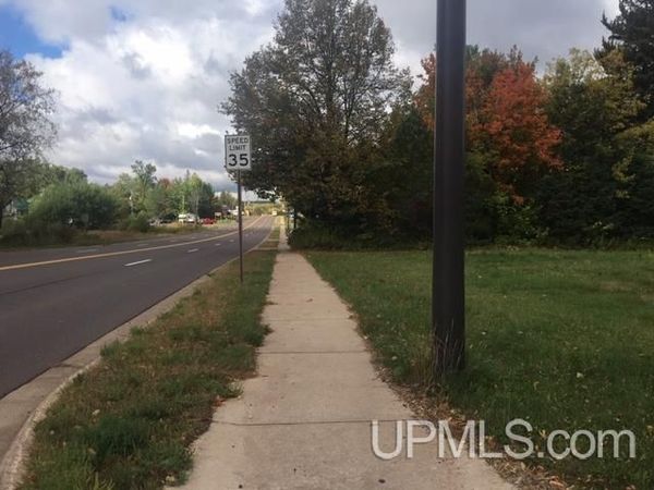 500 W Cloverland Drive, Ironwood, MI 49938