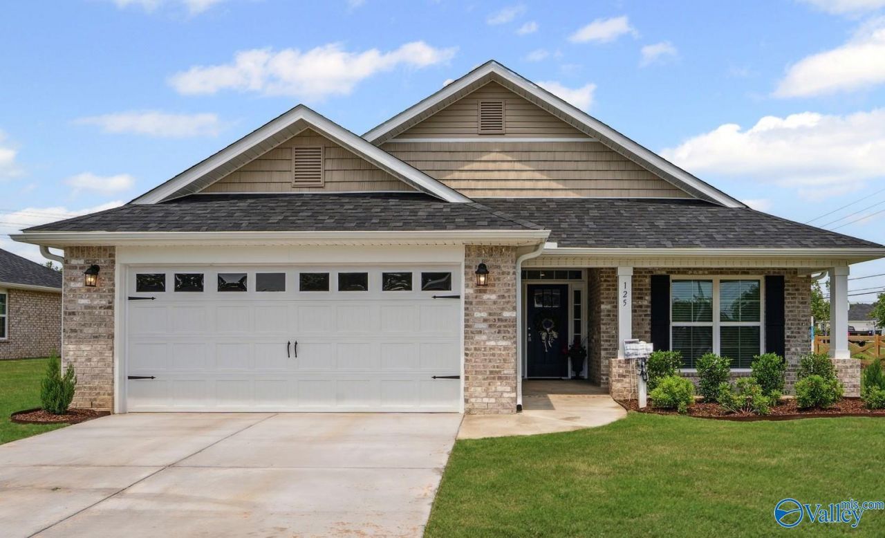 109 Ridgeland Trail, Huntsville, AL 35810 Main Photo