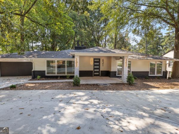 621 Hammond Drive, Atlanta, GA 30328
