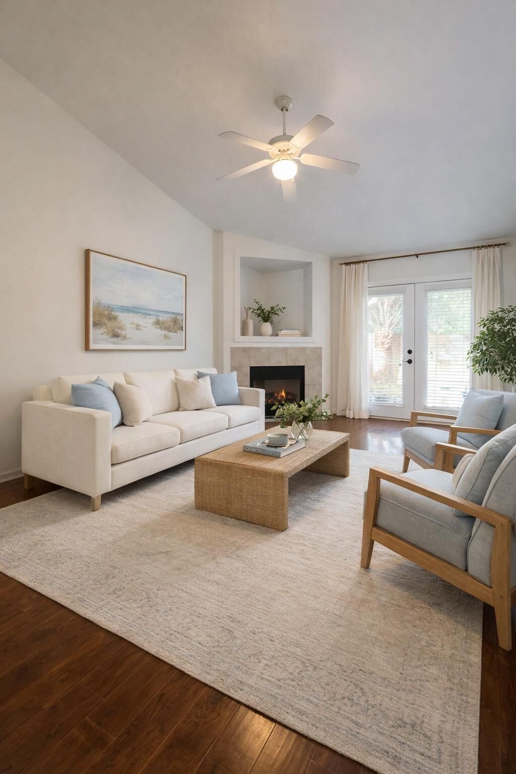 1527 Blaze Lane Photo 3