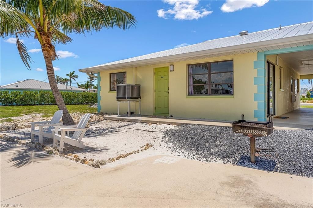 2904-2938 Sanibel Blvd, Unit 1-20, Saint James City, FL 33956 Photo